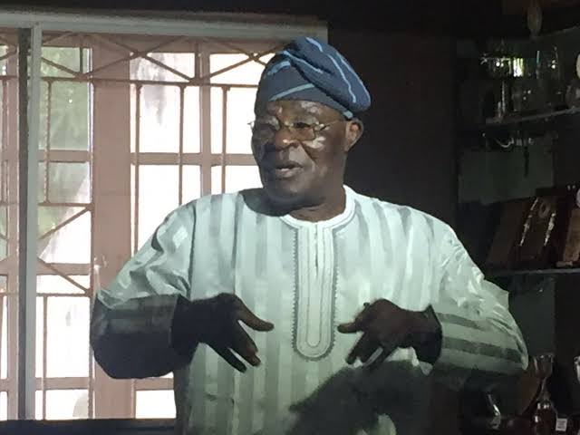 akin olajuwon 
